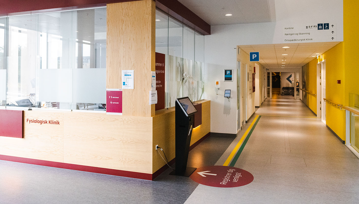 Receptionen i Fysiologisk Klinik med ankomststander